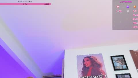 Snapshot of isa_greey chatting on 06/19/26, 02:49 isabella online show from 06/19/26, 02:49
