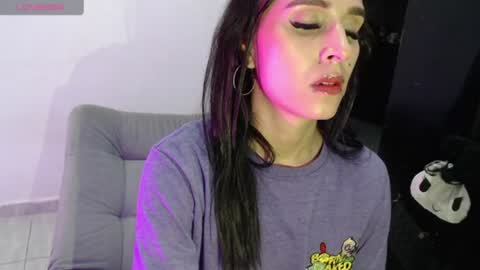 Snapshot of isa_hall chatting on 07/22/26, 11:07 Isabella Hall online show from 07/22/26, 11:07