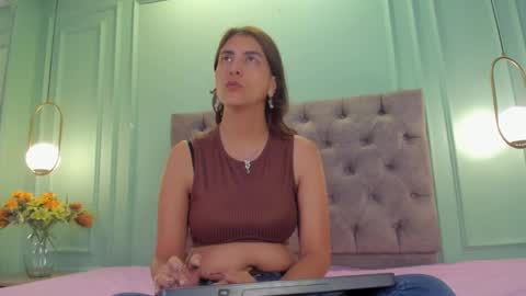 Isabella online show from 03/07/25, 12:45