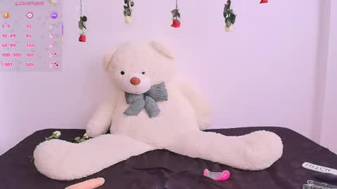 Snapshot of isa_laurentt chatting on 02/15/25, 09:37 Isabella Laurentt  online show from 02/15/25, 09:37