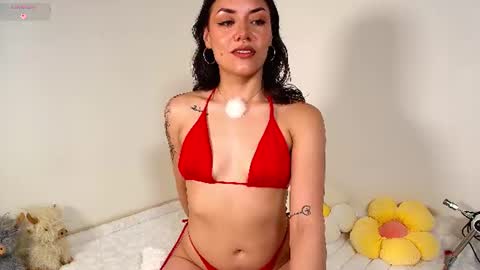 Snapshot of isa_laurentt chatting on 06/13/26, 01:58 Isabella Laurentt online show from 06/13/26, 01:58