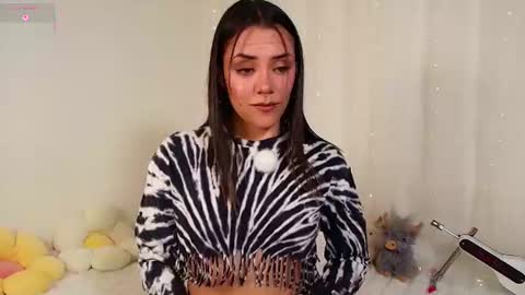 Snapshot of isa_laurentt chatting on 07/18/26, 07:50 Isabella Laurentt online show from 07/18/26, 07:50