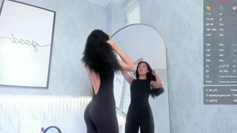 Snapshot of isa_little4u chatting on 05/11/26, 02:45 online show from 05/11/26, 02:45