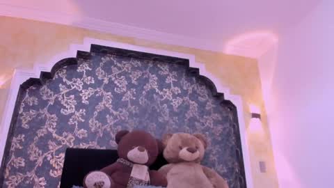Snapshot of isa_little_star chatting on 12/28/24, 06:50 Isa online show from 12/28/24, 06:50