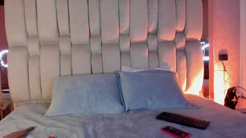 Isa  online show from 04/08/26, 04:23