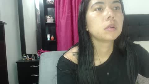 Snapshot of isa_mey chatting on 12/17/24, 02:12 Isa online show from 12/17/24, 02:12