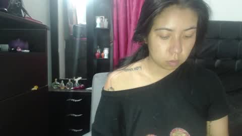 Snapshot of isa_mey chatting on 01/03/25, 01:59 Isa online show from 01/03/25, 01:59