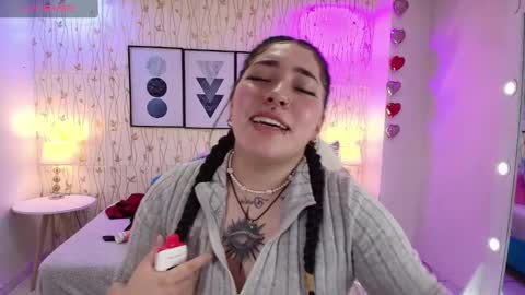 Snapshot of isa_reel chatting on 01/30/25, 06:56 ISA online show from 01/30/25, 06:56