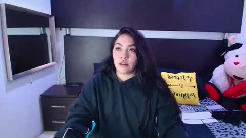 Snapshot of isa_reel chatting on 02/01/25, 04:03 ISA online show from 02/01/25, 04:03