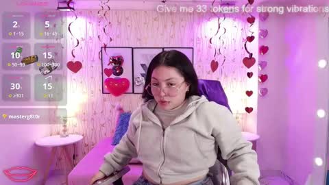 Snapshot of isa_reel chatting on 02/18/25, 09:21 ISA online show from 02/18/25, 09:21