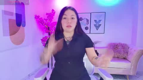 Snapshot of isa_reel chatting on 10/14/25, 07:58 ISA online show from 10/14/25, 07:58