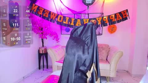 Snapshot of isa_reel chatting on 11/02/25, 12:40 ISA online show from 11/02/25, 12:40