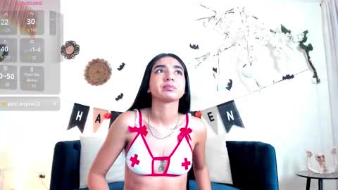 Snapshot of isa_rouse__ chatting on 10/22/25, 03:07 ISA ROUSE online show from 10/22/25, 03:07