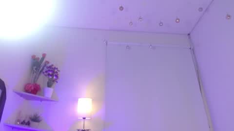 Isabel online show from 11/24/25, 12:16