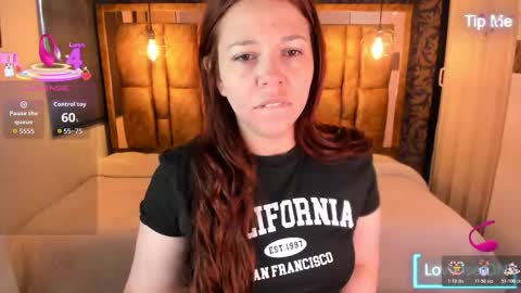 Snapshot of isa_thompson__ chatting on 12/14/25, 11:48 I S A online show from 12/14/25, 11:48