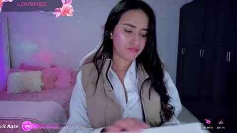 Snapshot of isaa_diamond chatting on 12/19/25, 03:02 isaa_diamond online show from 12/19/25, 03:02