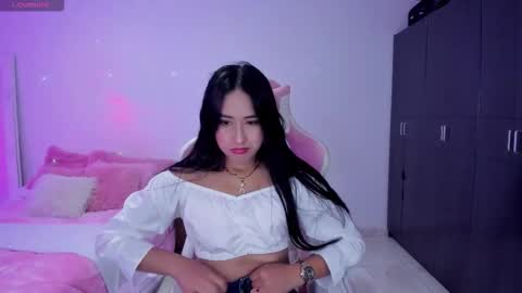 Snapshot of isaa_diamond chatting on 02/15/26, 03:25 isaa_diamond online show from 02/15/26, 03:25