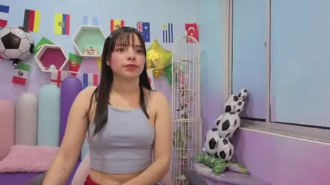 Snapshot of isaa_skinnyy chatting on 07/10/26, 03:44 Isaa Skinny online show from 07/10/26, 03:44