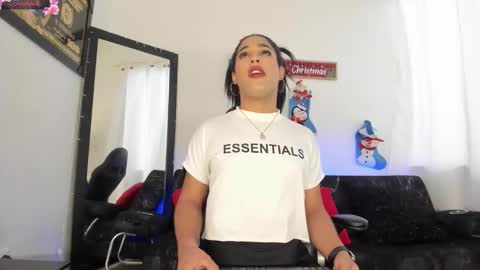 isabella online show from 12/16/25, 09:20