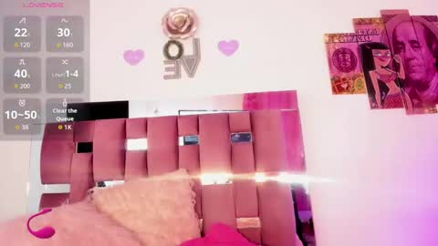 isabella online show from 12/17/25, 10:49