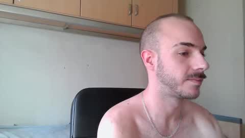 Isaac99c online show from 10/17/25, 02:08