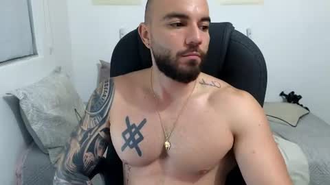 Snapshot of isaac_carter chatting on 06/17/26, 10:17 Isaac carter online show from 06/17/26, 10:17