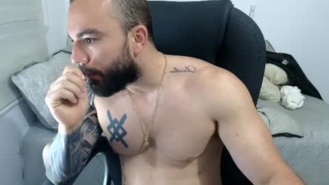 Snapshot of isaac_carter chatting on 07/19/26, 10:52 Isaac carter online show from 07/19/26, 10:52