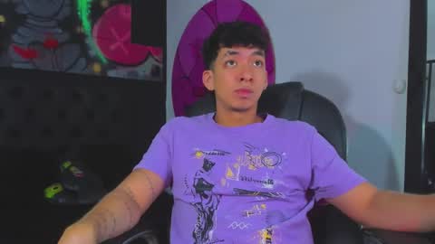 Snapshot of isaac_cryston chatting on 09/26/25, 08:13 isaac_cryston online show from 09/26/25, 08:13