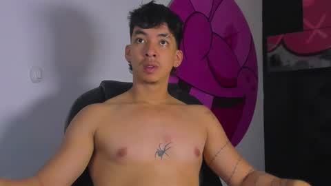 Snapshot of isaac_cryston chatting on 10/27/25, 07:51 isaac_cryston online show from 10/27/25, 07:51