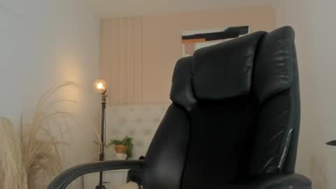 isaac_cryston online show from 02/28/26, 10:22