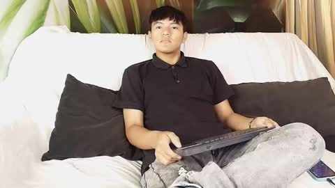 isaac_grimm online show from 01/19/26, 03:32