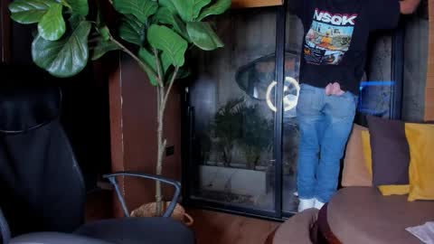 isaac_grimm online show from 04/07/26, 02:56