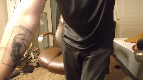 isaac online show from 12/16/24, 10:24