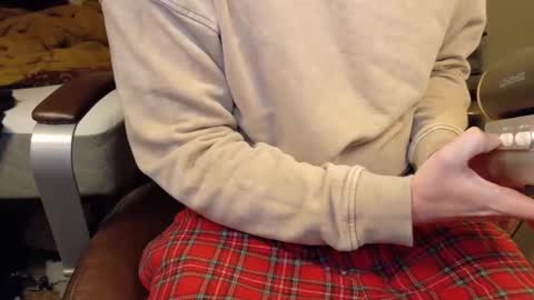 isaac online show from 01/26/25, 06:16