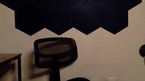 isaac online show from 03/23/26, 04:16