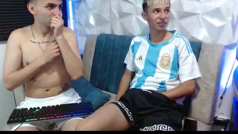 Snapshot of isaac_tan chatting on 09/19/25, 02:24 Isaac tan online show from 09/19/25, 02:24