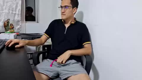 Isaac online show from 11/13/25, 05:50