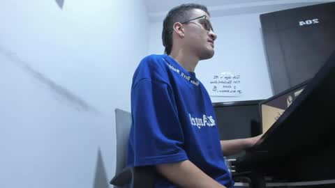 Snapshot of isaac_winter_ chatting on 06/20/26, 03:53 Isaac online show from 06/20/26, 03:53