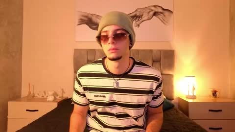 Snapshot of isaacblaze_ chatting on 05/20/26, 03:45 isaacblaze online show from 05/20/26, 03:45
