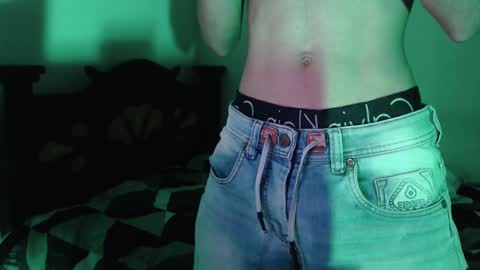 isaac online show from 12/02/24, 12:19