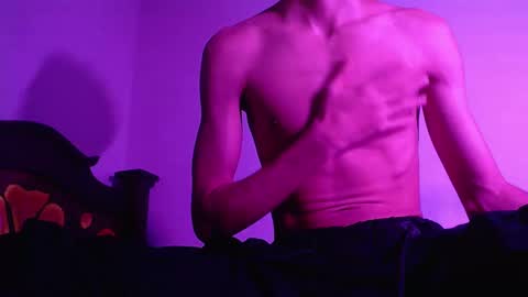 isaac online show from 12/28/24, 05:02