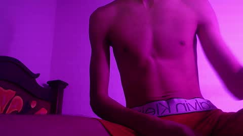 isaac online show from 01/12/25, 07:11