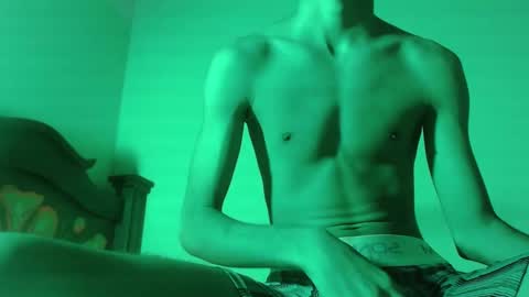 isaac online show from 02/02/25, 02:27