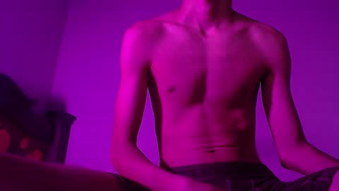 isaac online show from 02/07/25, 09:47