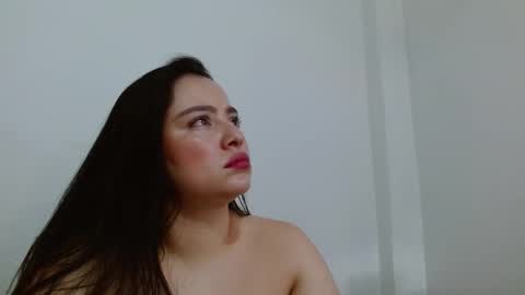 isabel online show from 09/16/25, 04:52