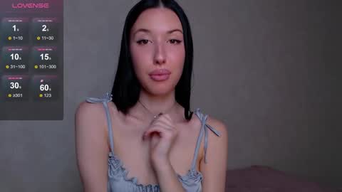 Bella online show from 10/09/25, 10:02