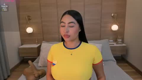Snapshot of isabel_millher chatting on 07/08/26, 04:17 Isa online show from 07/08/26, 04:17