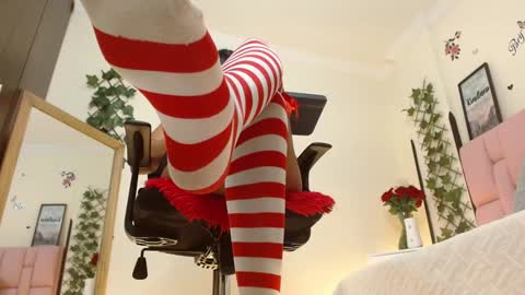 Snapshot of isabela_ferrer_ chatting on 01/29/25, 04:30 I S A online show from 01/29/25, 04:30