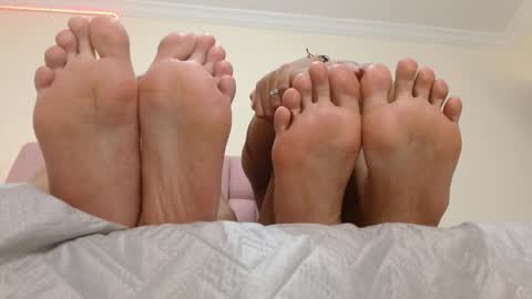 Snapshot of isabela_ferrer_ chatting on 10/15/25, 03:12 I S A online show from 10/15/25, 03:12