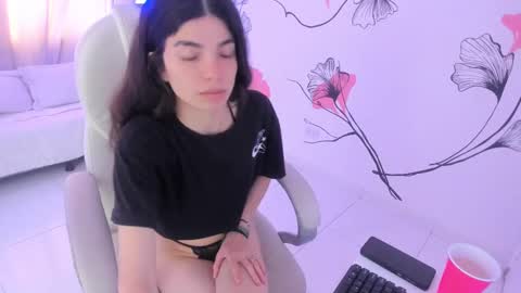 Snapshot of isabela_fiorelli chatting on 03/11/25, 12:39 isabela_fiorelli online show from 03/11/25, 12:39